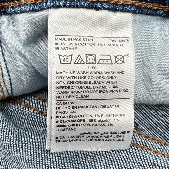 Old Navy Relax Cut Off Bermuda Jean Shorts Size 24 Women’s - Picture 6 of 6